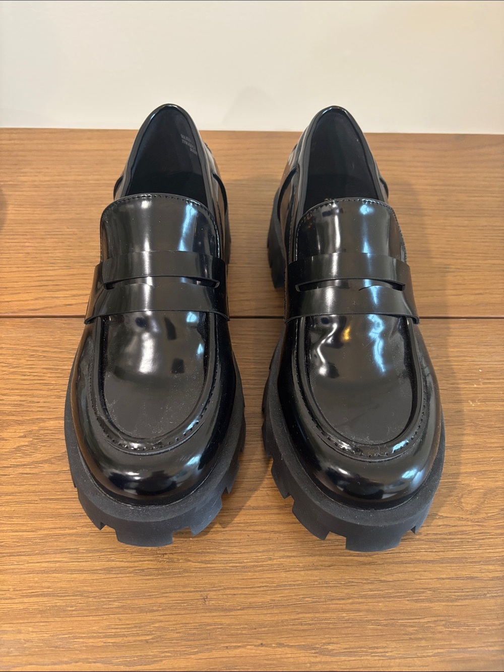 Dream Pairs Women's Black Patent Lug Sole Loafers